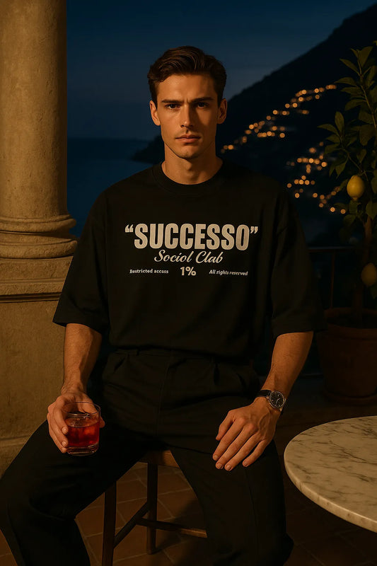 T-SHIRT 
UOMO
MEZZEMANICHE 
CON GRAFICA 
